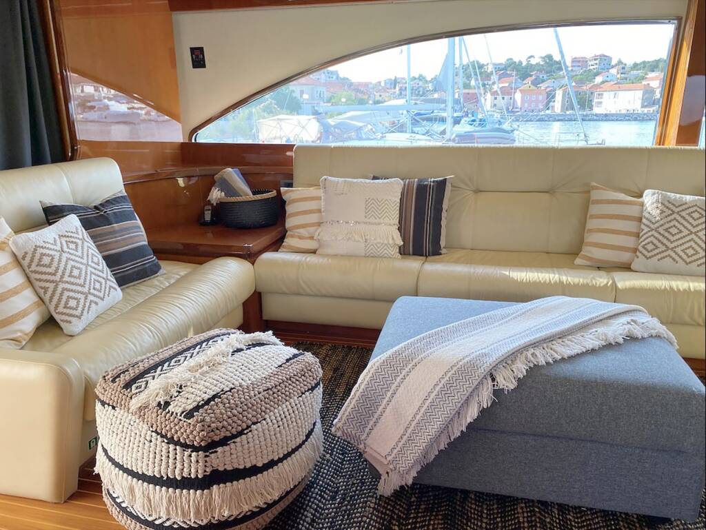 Astondoa 82 GLX Magic Six