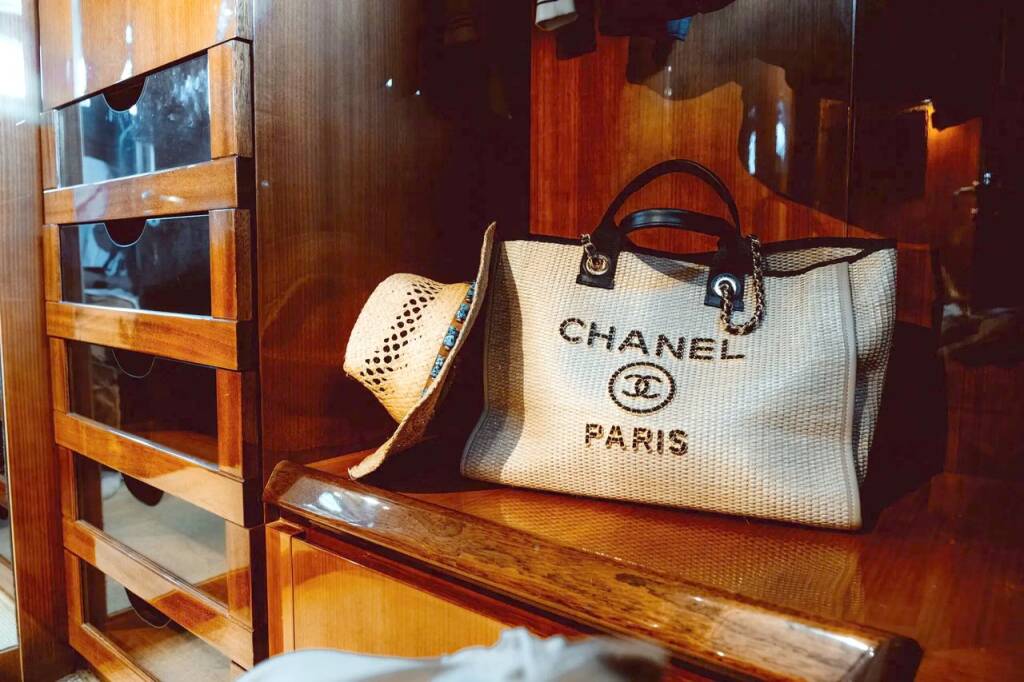 Astondoa 82 GLX Magic Six