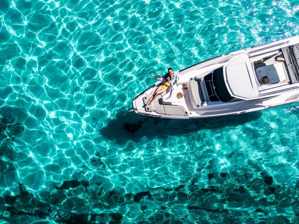 Axopar 29 Sun Top Axopar 29