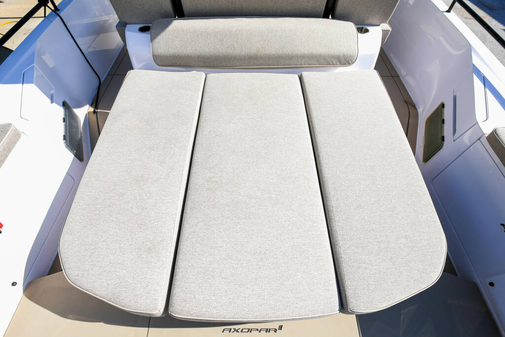 Motorboot Axopar 37 Sun Top Zeus