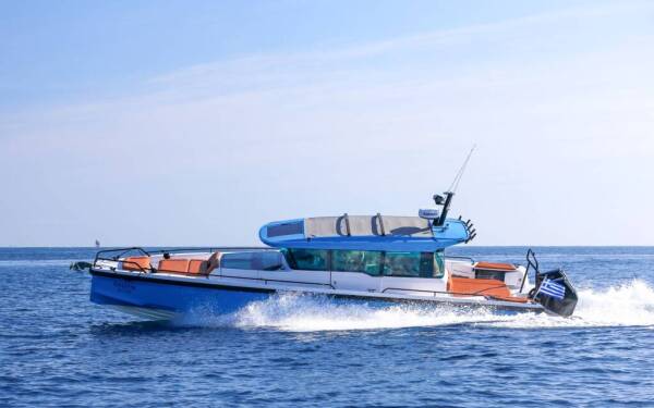 Axopar 37 XC Cross Cabin Kaizen