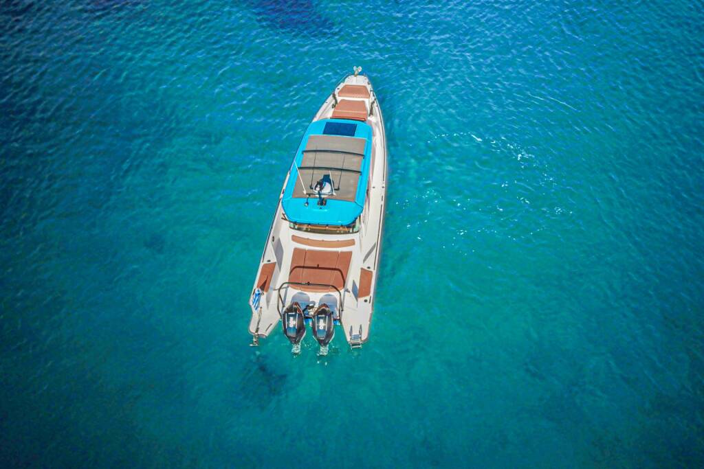 Motorboot Axopar 37 XC Cross Cabin Kaizen