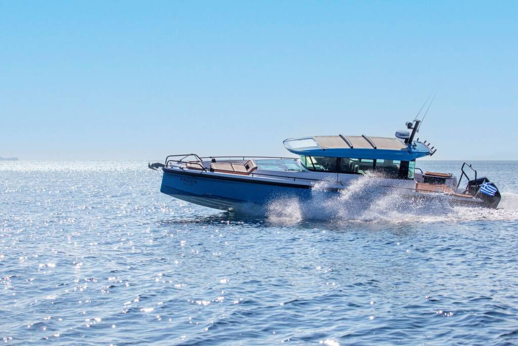 Motorboot Axopar 37 XC Cross Cabin Kaizen