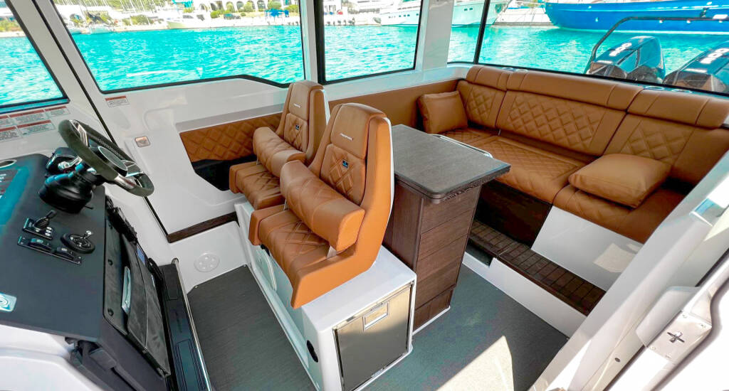 Motorboot Axopar 37 XC Cross Cabin Kaizen