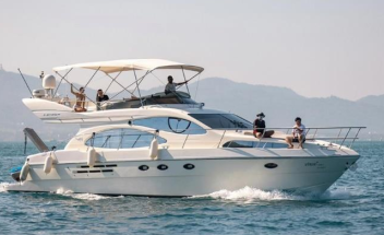 Motor yacht Azimut 46 Evolution Marta