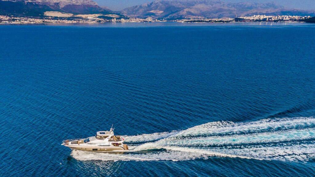Luxus-Motoryacht Azimut 66 MY My Karat II