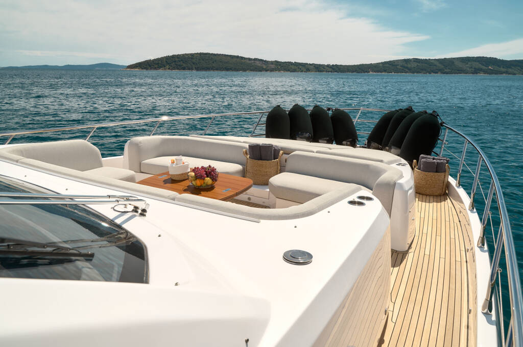 Motor yacht Azimut 78 Viva