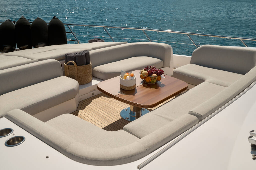 Motor yacht Azimut 78 Viva