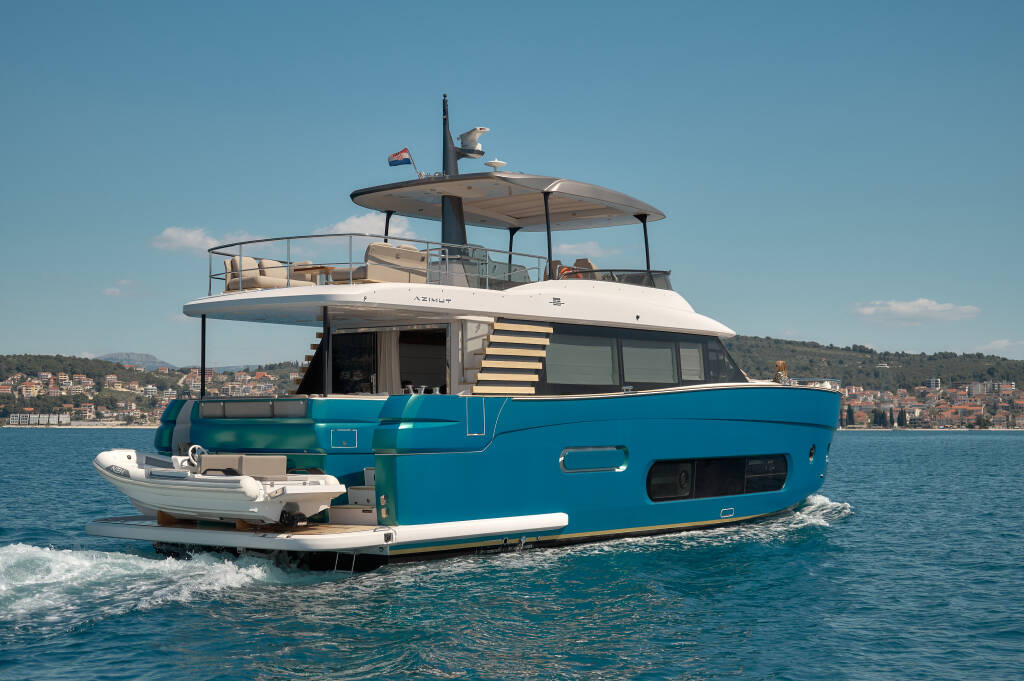 Motor yacht Azimut Magellano 66 Ava 2