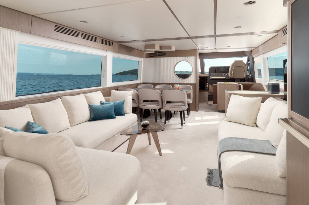 Motor yacht Azimut Magellano 66 Ava 2