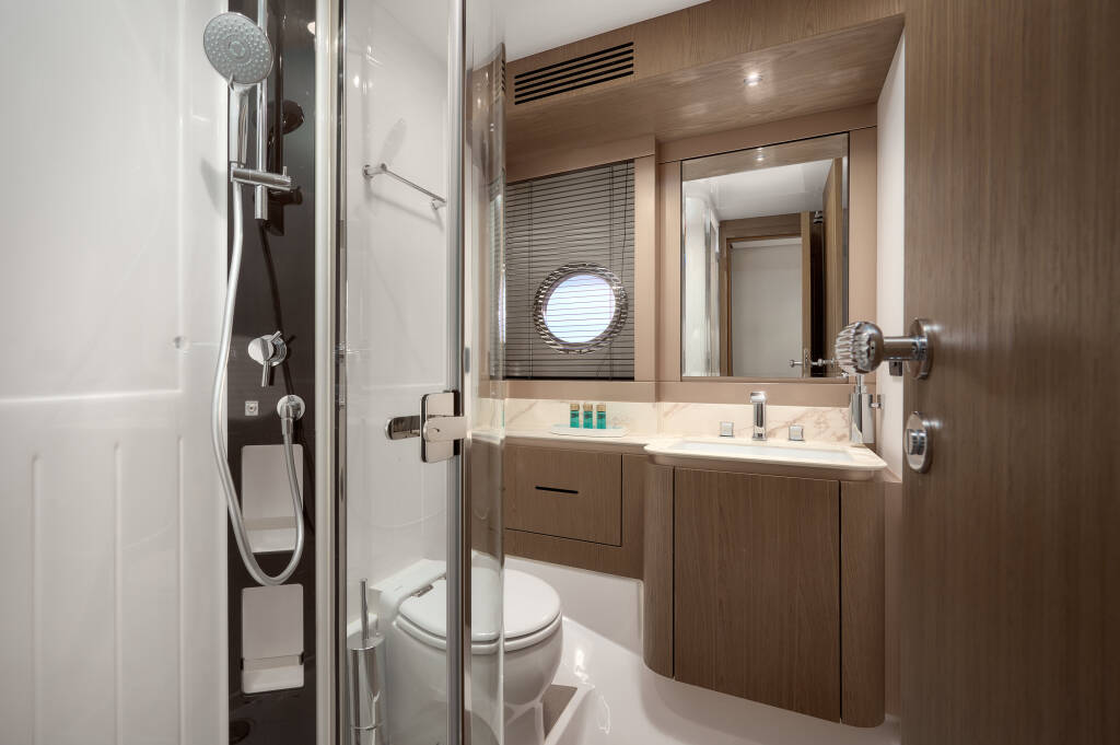 Motor yacht Azimut Magellano 66 Ava 2
