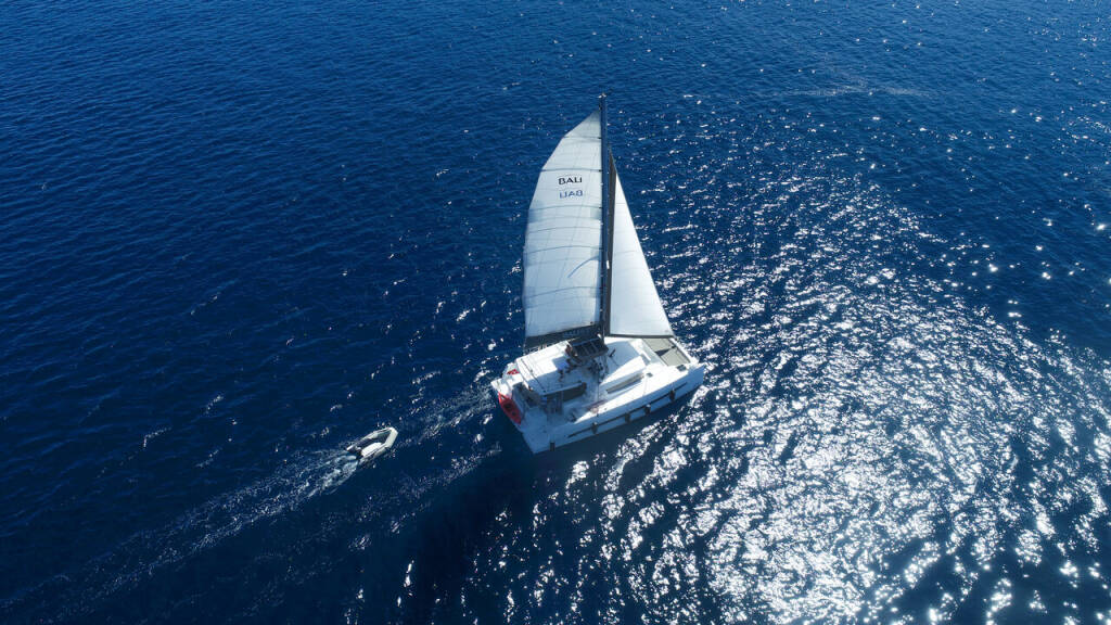 Katamaran Bali 4.1 Orion