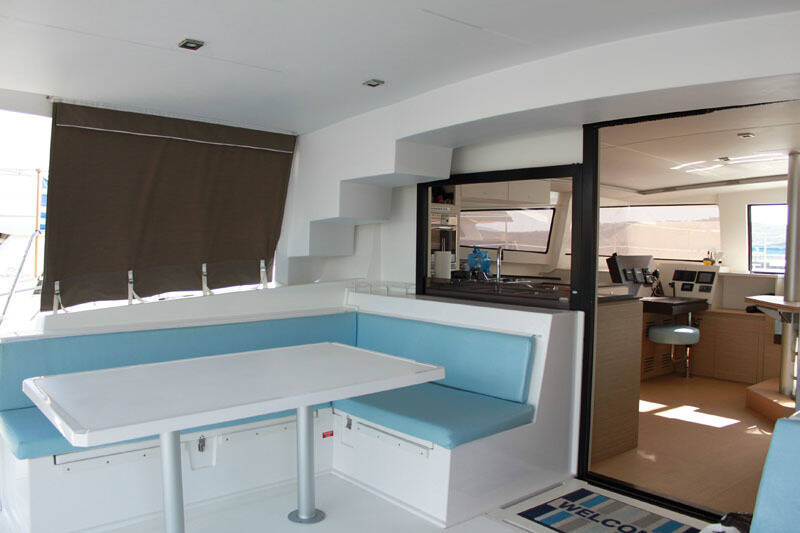 Katamaran Bali 4.5 BRIGANTIN 
