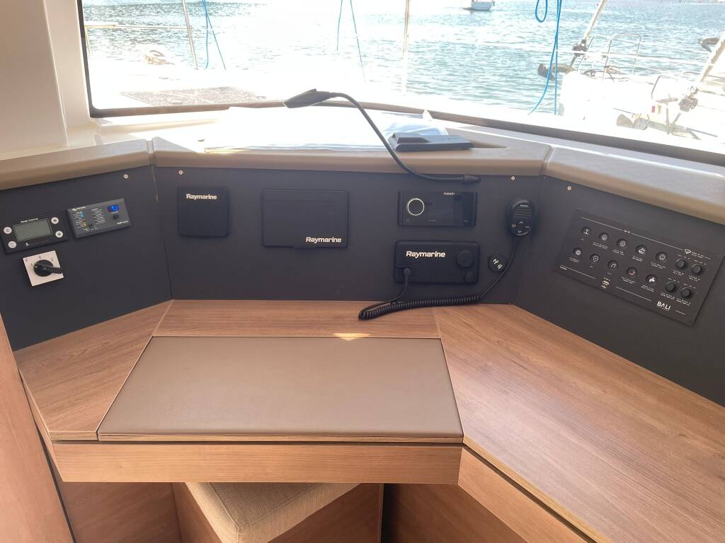 Bali 4.6 Sail Aquarius