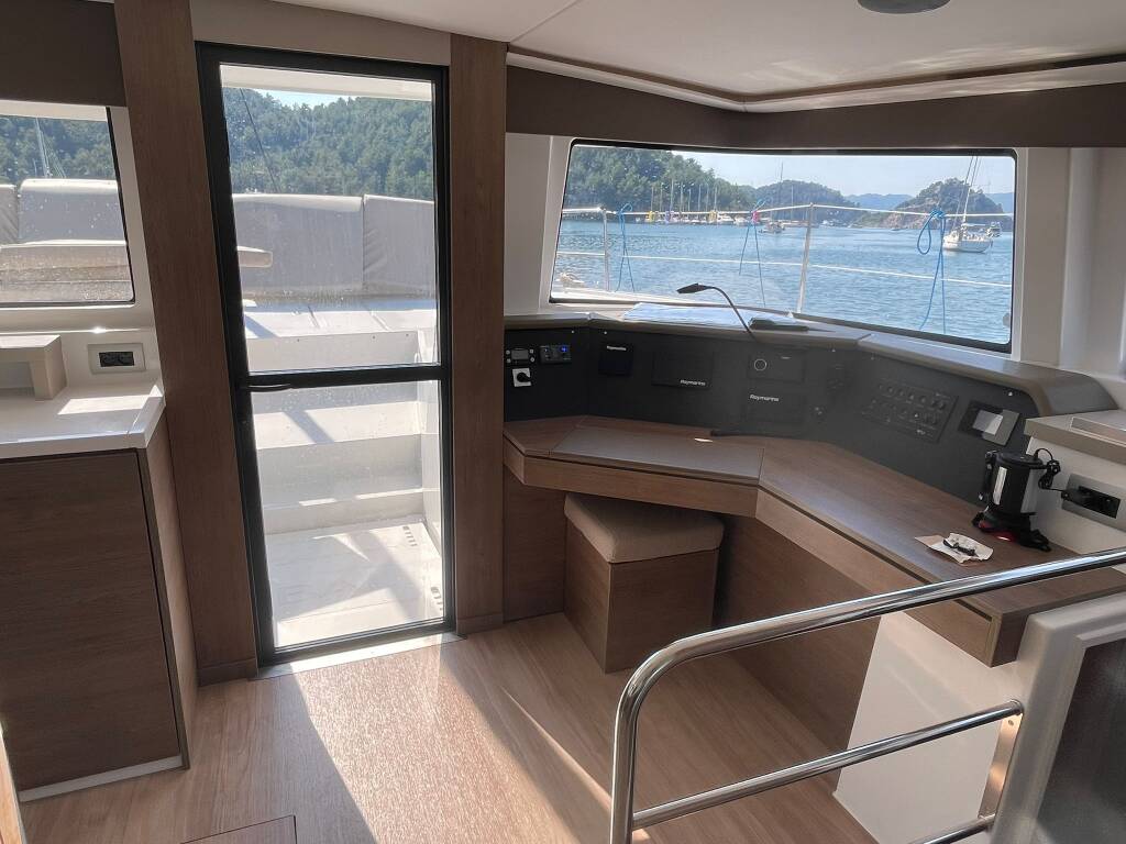 Bali 4.6 Sail Aquarius