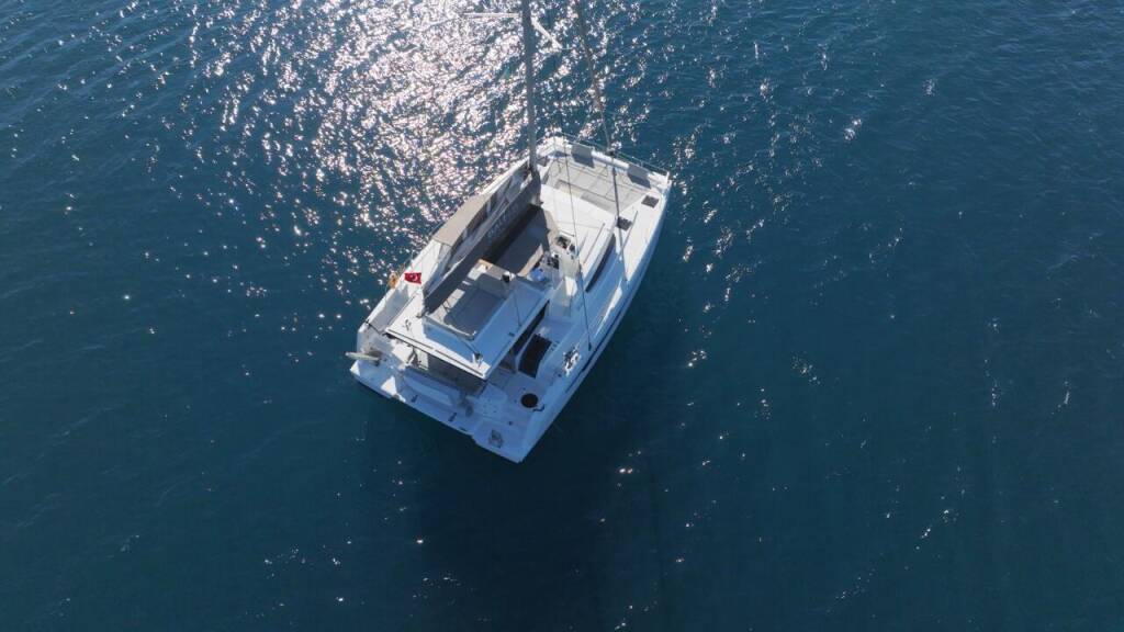 Catamaran Bali 4.8 Ediba Taurus