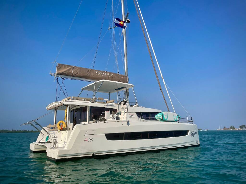 Catamaran Bali 4.8 Magnificent