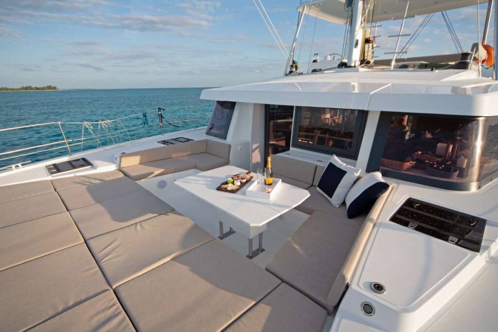 Catamaran Bali 4.8 Magnificent