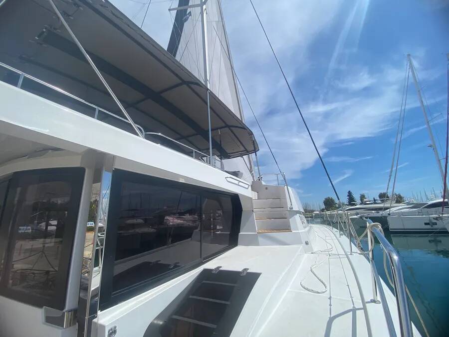 Katamaran Bali 5.8 KOS 58.CAT
