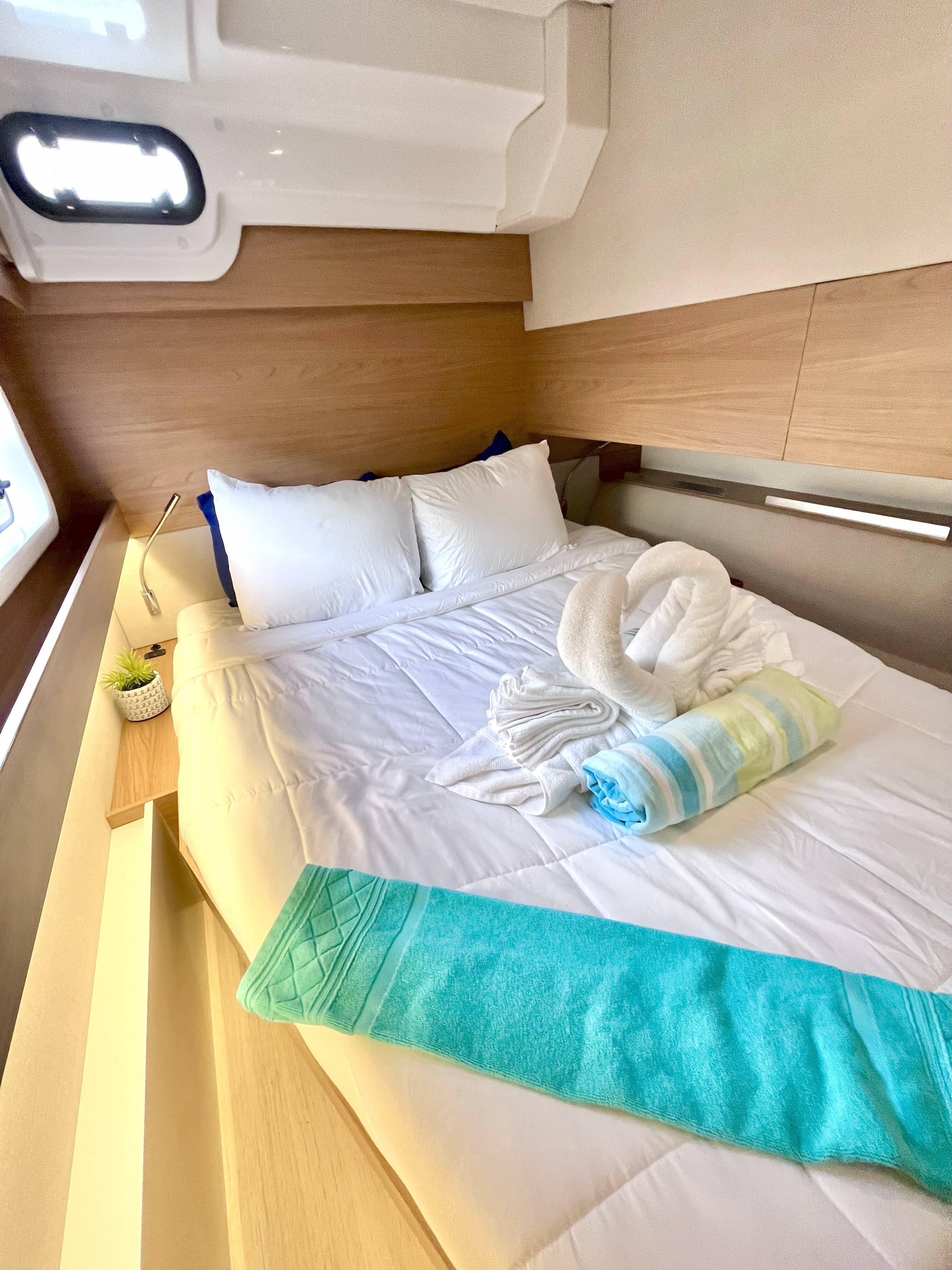 Bali Catspace OW Yamas