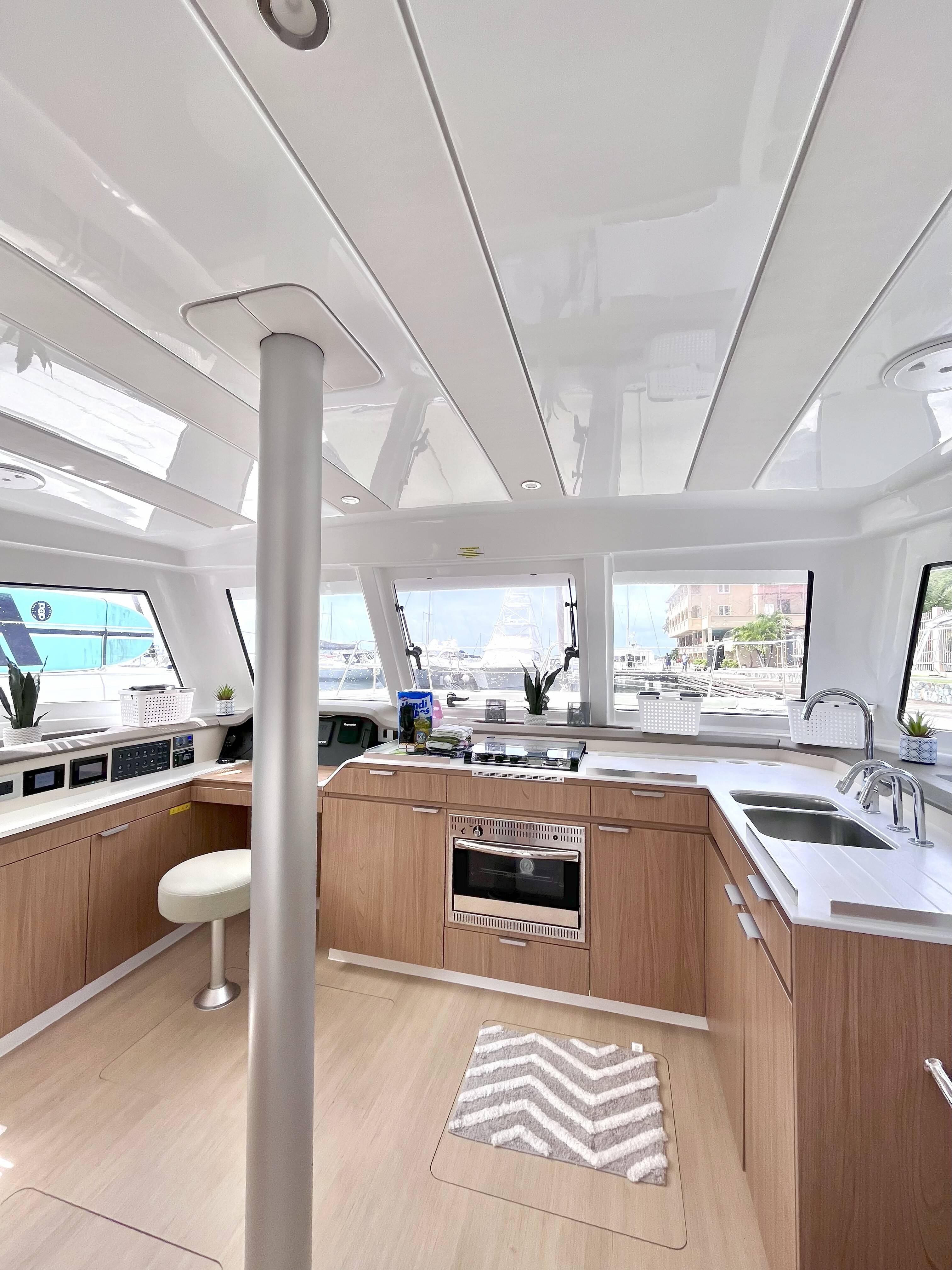 Bali Catspace OW Yamas