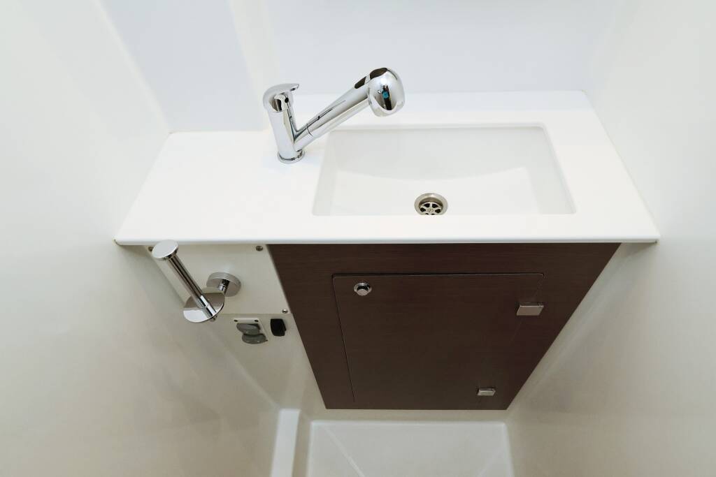 Bali Catspace Queen Bee