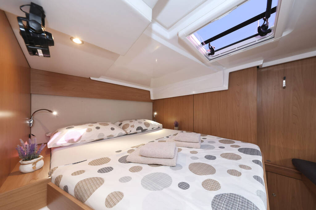 Bali Catspace Sapphire