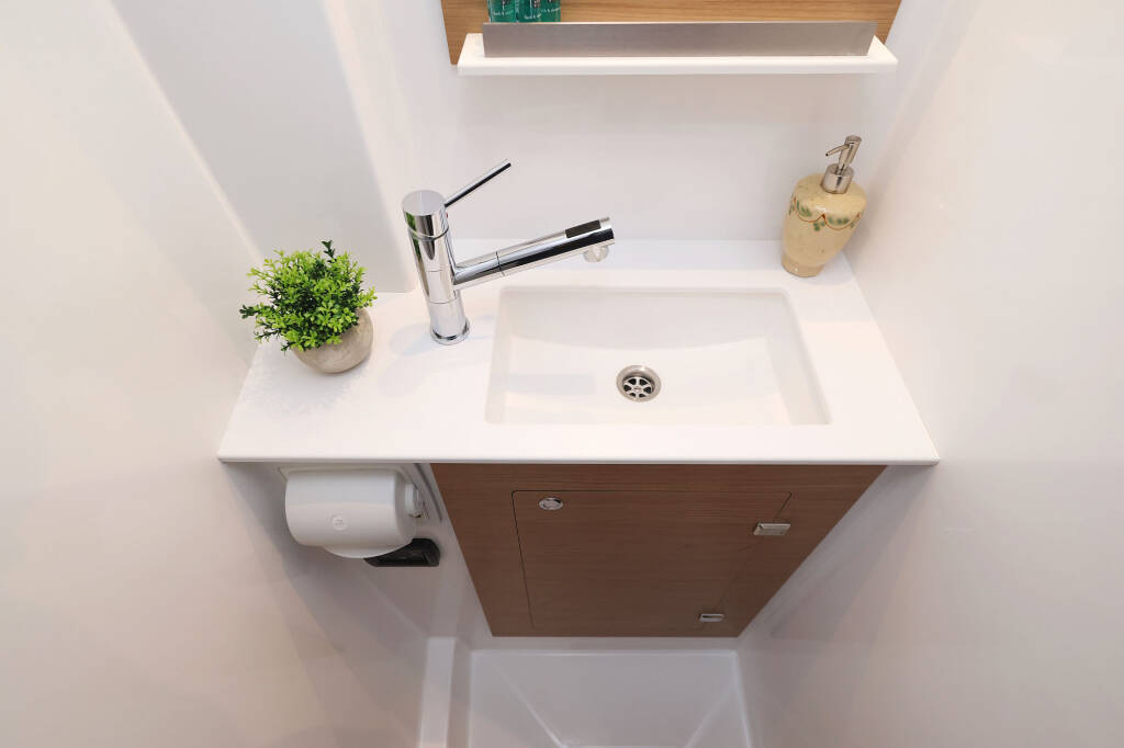 Bali Catspace Sapphire