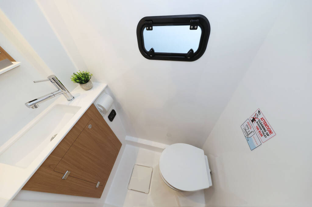 Bali Catspace Sapphire