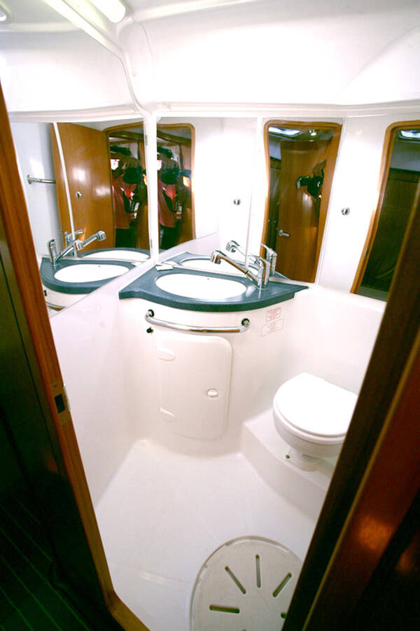 Segelyacht Bavaria 42 Cruiser Iraklis