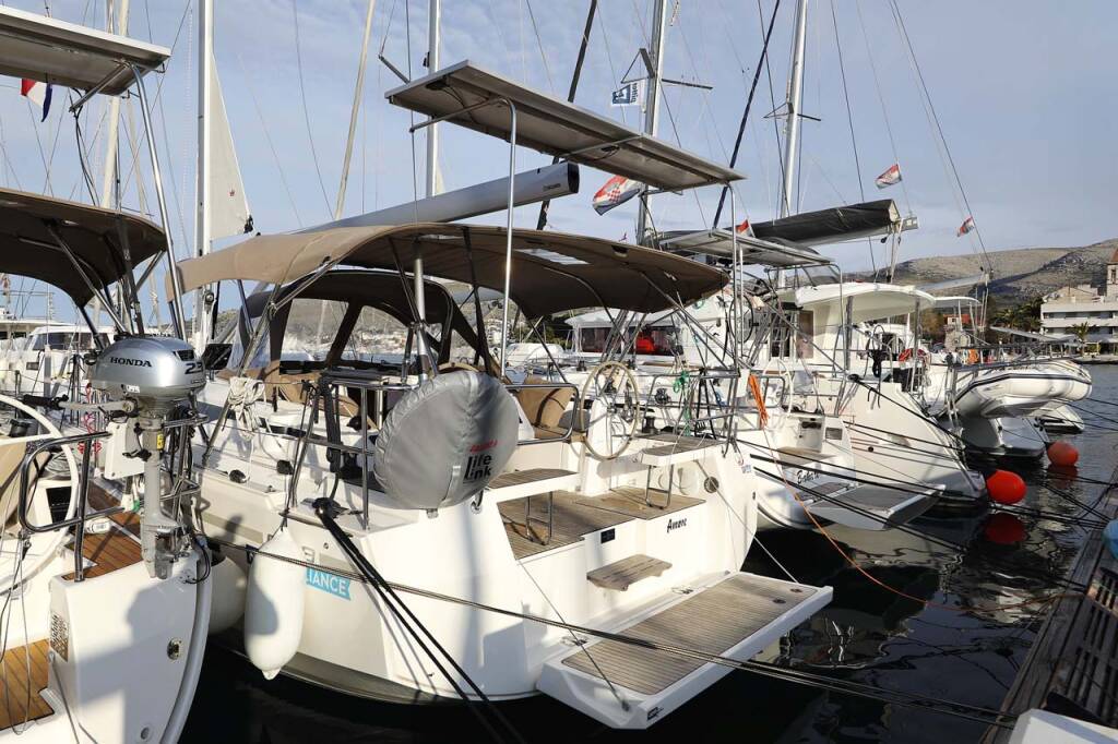 Segelyacht Bavaria C38 Style Amore