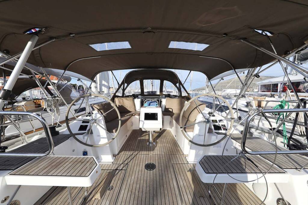 Segelyacht Bavaria C38 Style Amore