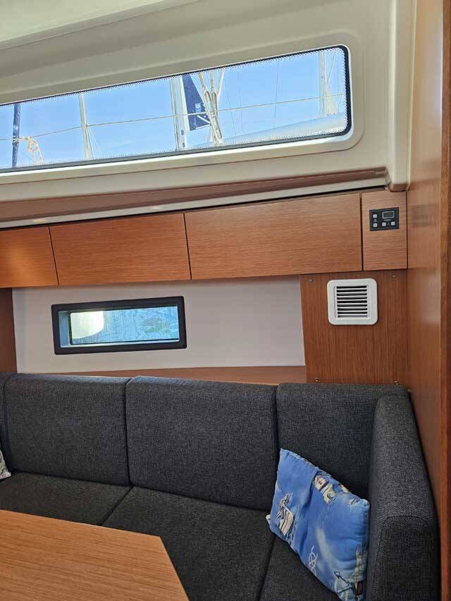 Sailing yacht Bavaria C38 