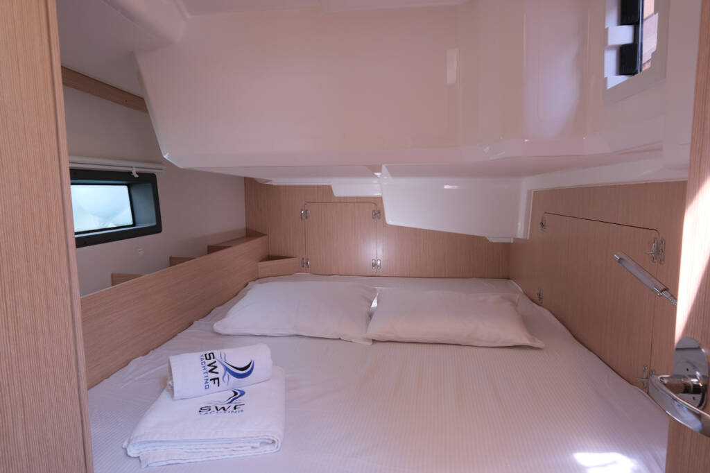 Segelyacht Bavaria C38 Coral