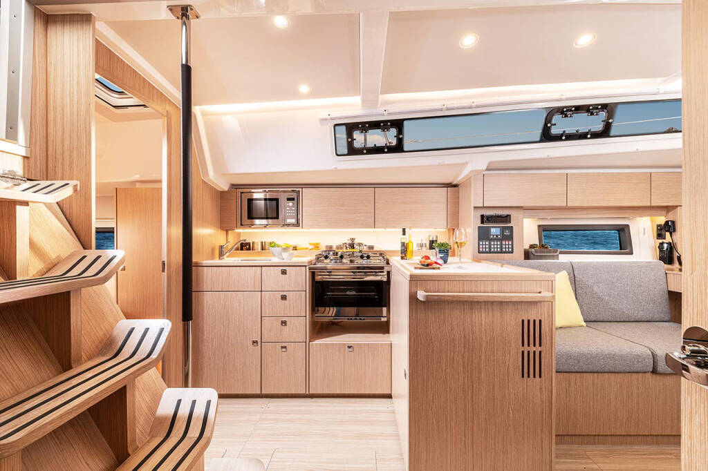 Segelyacht Bavaria C38 Talia