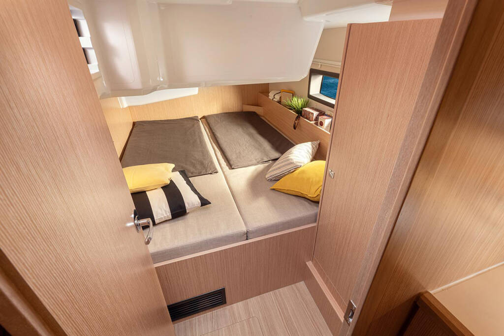Segelyacht Bavaria C38 Talia