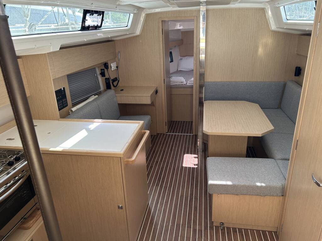 Segelyacht Bavaria C38 Xenia