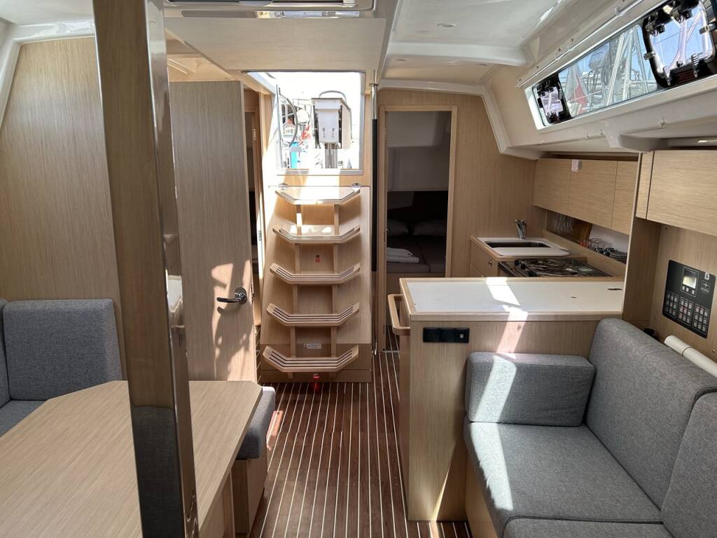 Segelyacht Bavaria C38 Xenia