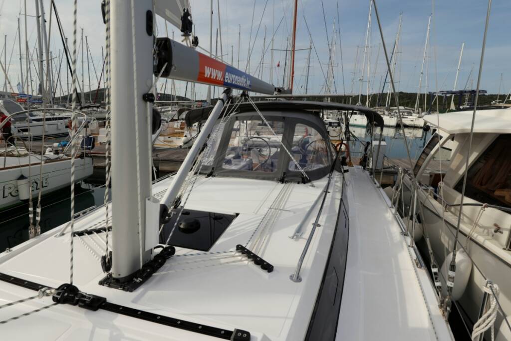 Bavaria C38 Freewise