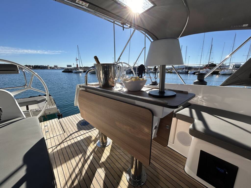 Segelyacht Bavaria C38 Asterix