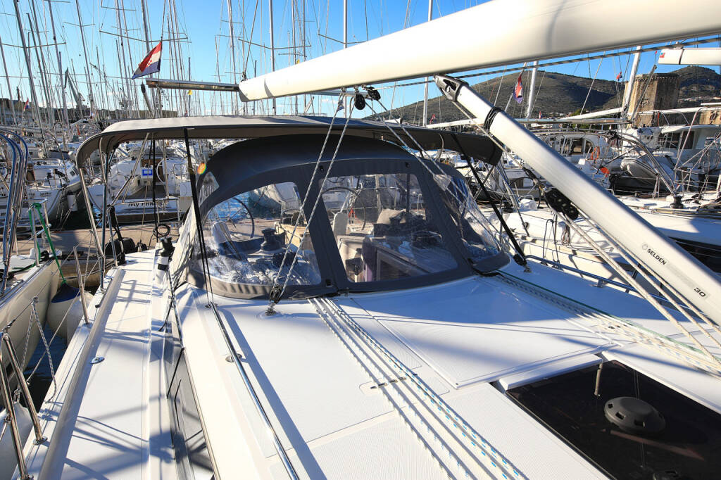 Bavaria C42 Style Lizzy