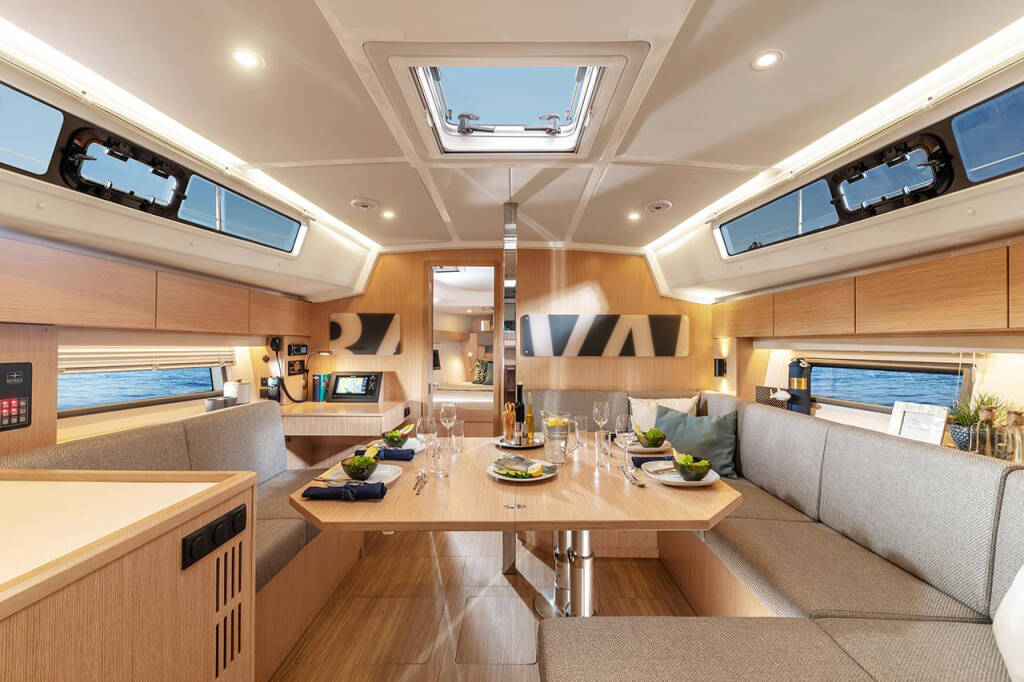 Segelyacht Bavaria C42 Style Polaris