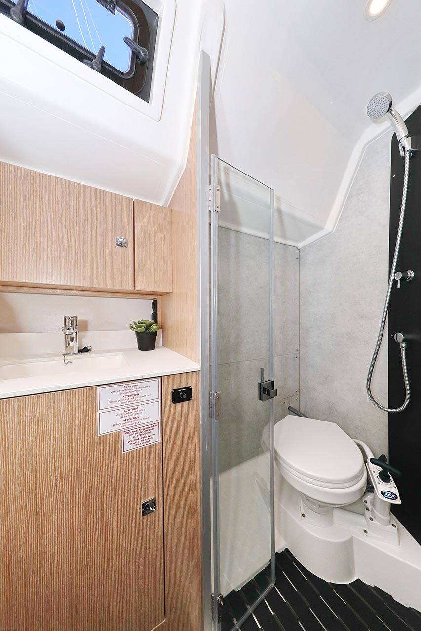 Bavaria C42 First Light