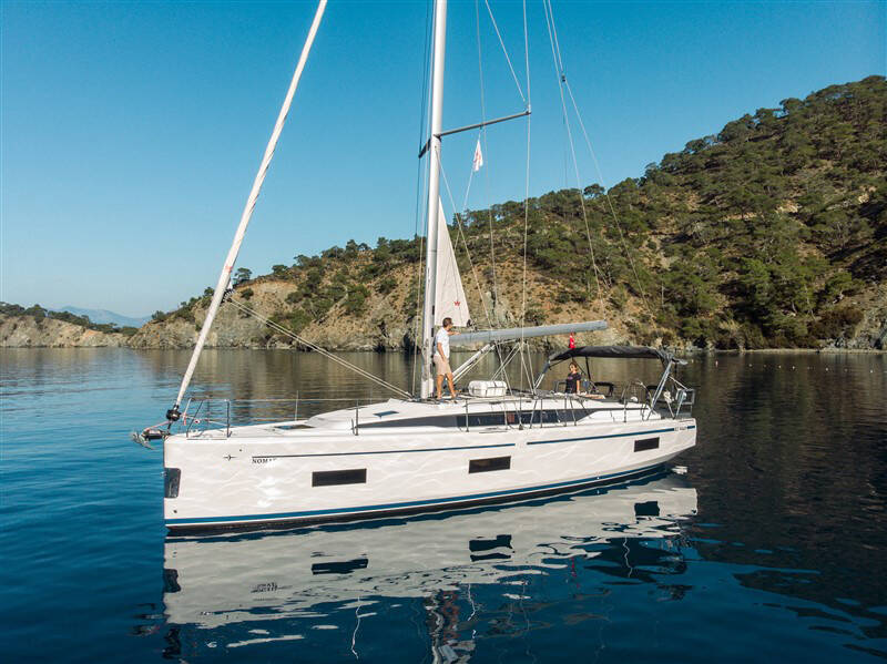Segelyacht Bavaria C42 Nomad