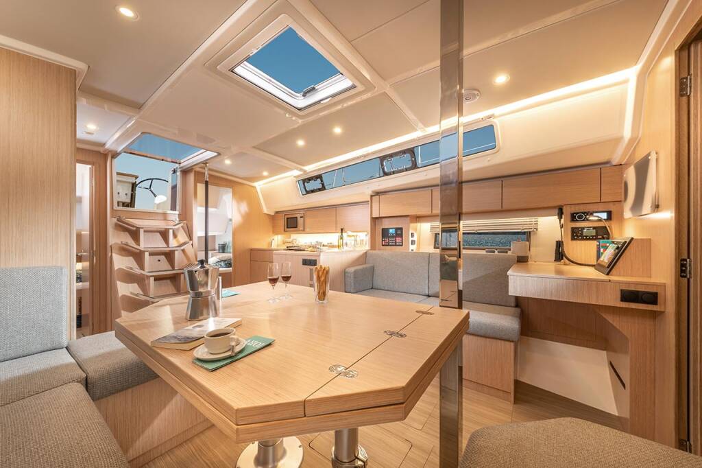 Segelyacht Bavaria C42 A.HO.I. two