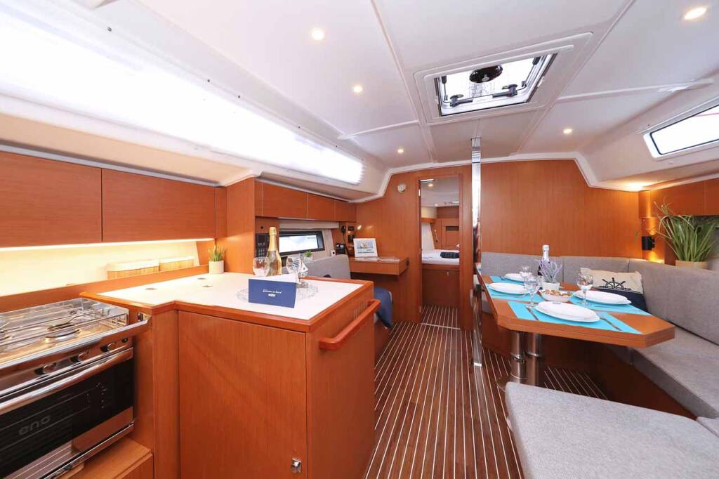 Segelyacht Bavaria C42 Valentin