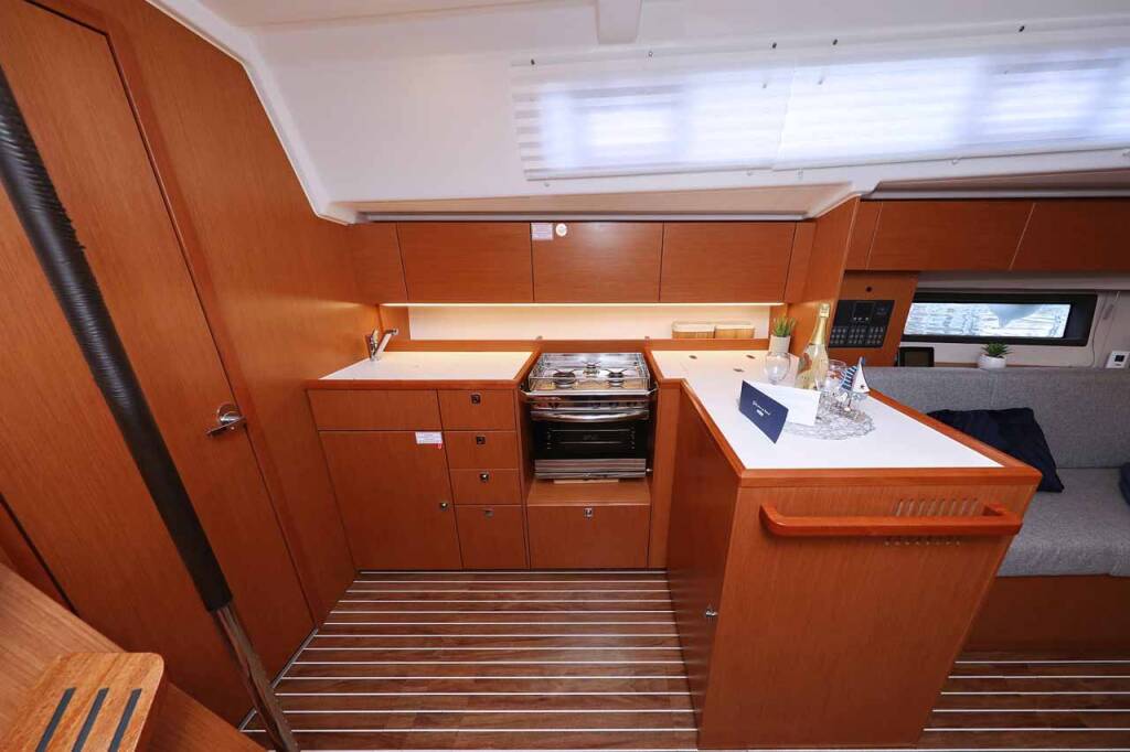 Segelyacht Bavaria C42 Valentin