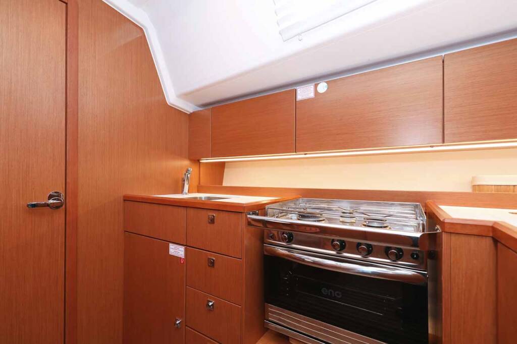 Segelyacht Bavaria C42 Valentin
