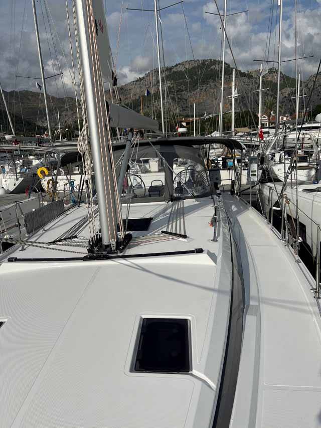 Segelyacht Bavaria C42 Nava
