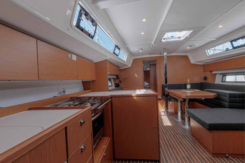 Segelyacht Bavaria C42 Ironic